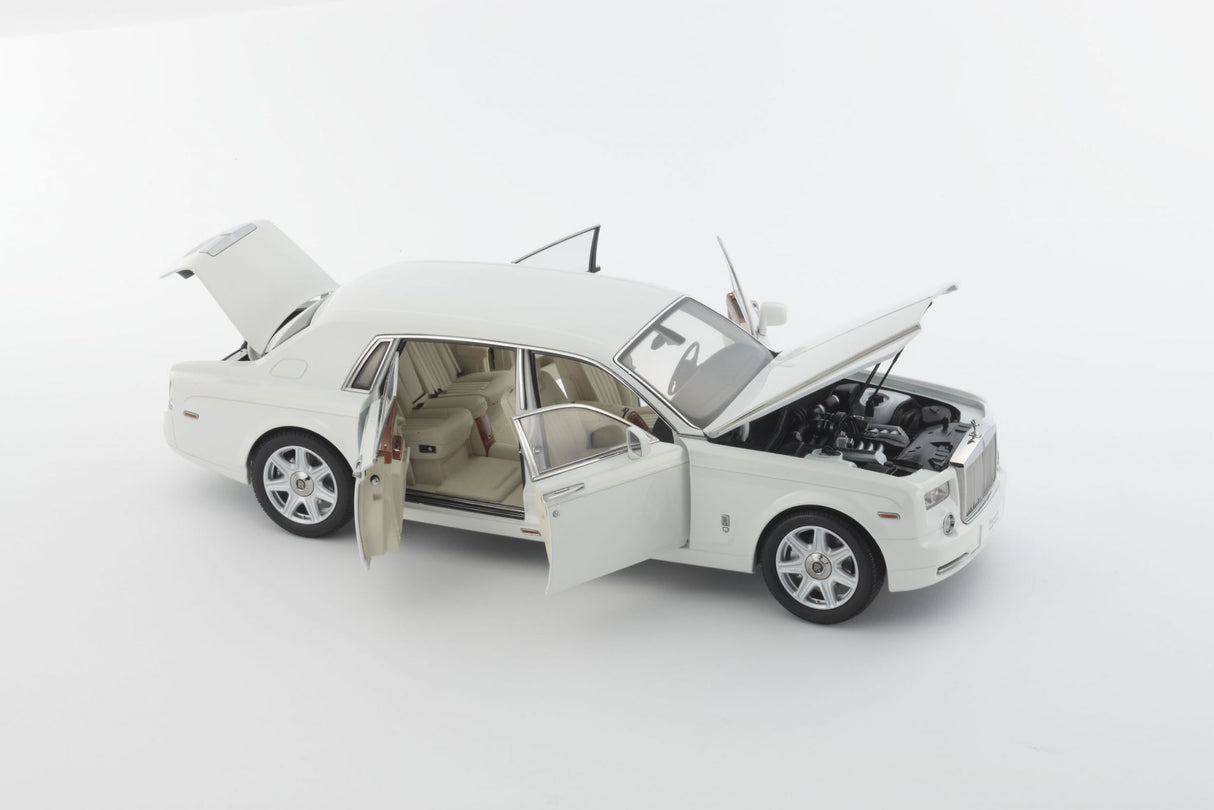 KYOSHO DIE CAST KS08841EW2 - Kyosho 1:18 Rolls-Royce Phantom EWB 2012 English White