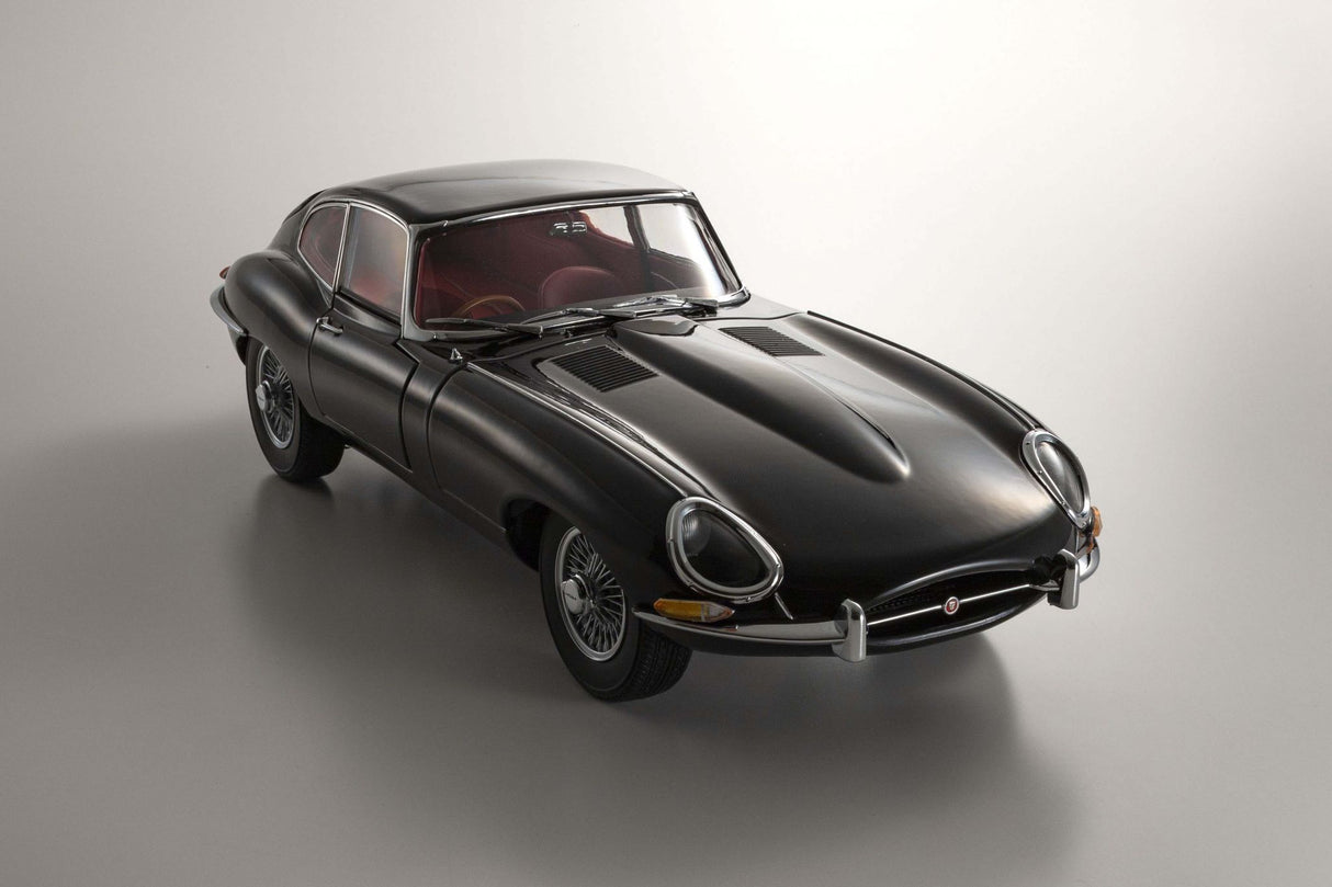 KYOSHO DIE CAST KS08954BK - Kyosho 1:18 Jaguar E-Type 3.8L Coupe MK1 1961 Black