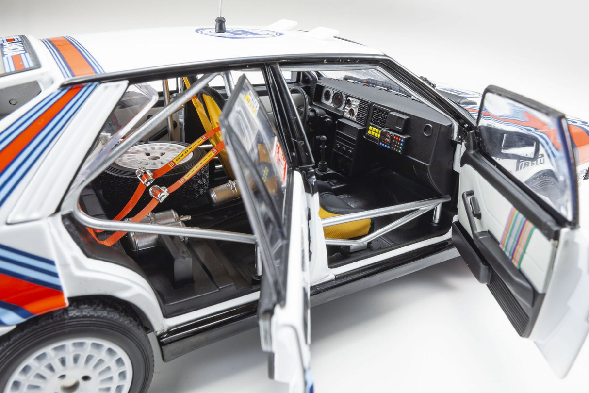 KYOSHO DIE CAST KS08960B - Kyosho 1:18 Lancia Delta HF 4WD 1000 Lakes 1987 Team Lancia Nr.4