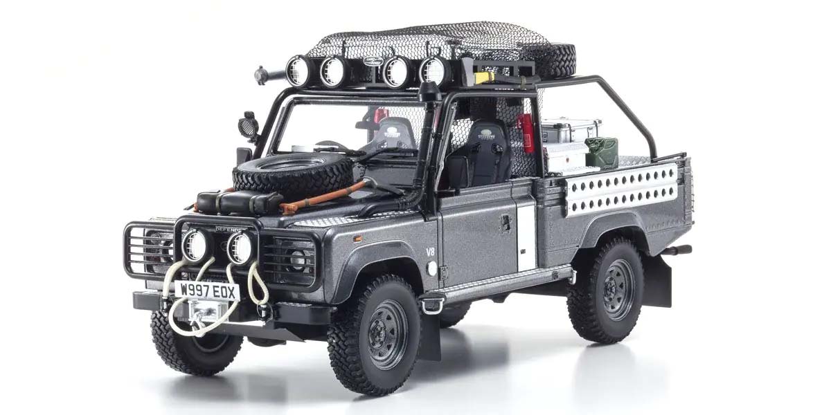 KYOSHO DIE CAST KSR08903TR - Kyosho 1:18 Resin Land Rover Defender 2001 Tomb Raider Edition