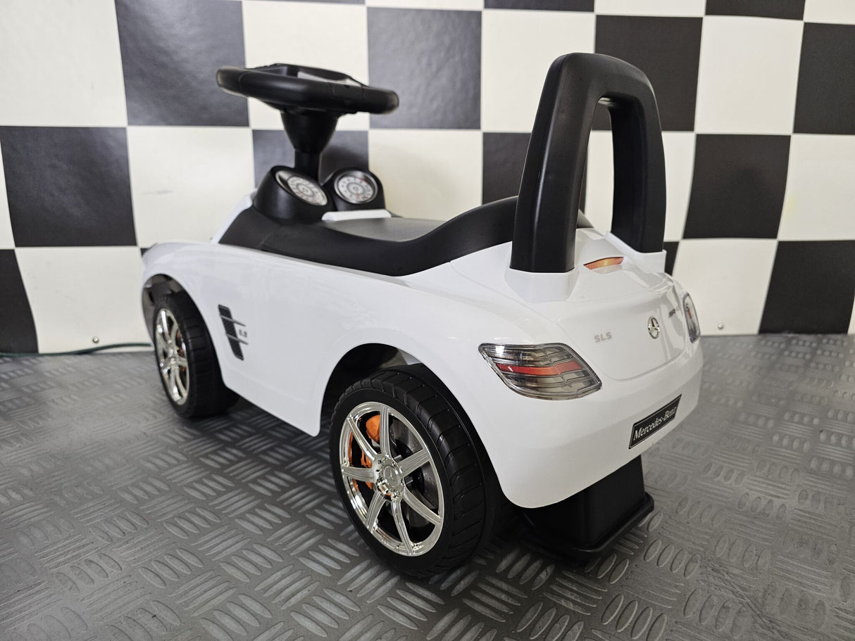 Mercedes SLS walking car