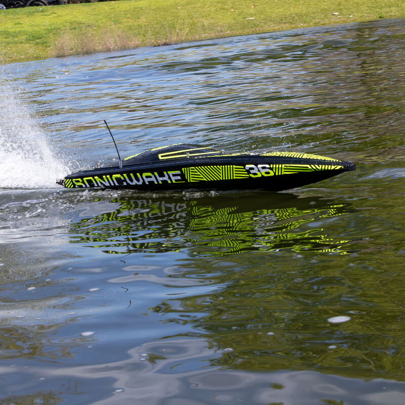 Pro Boat Sonicwake 36 V3 Self-Righting V-Hull Boat RTR Black