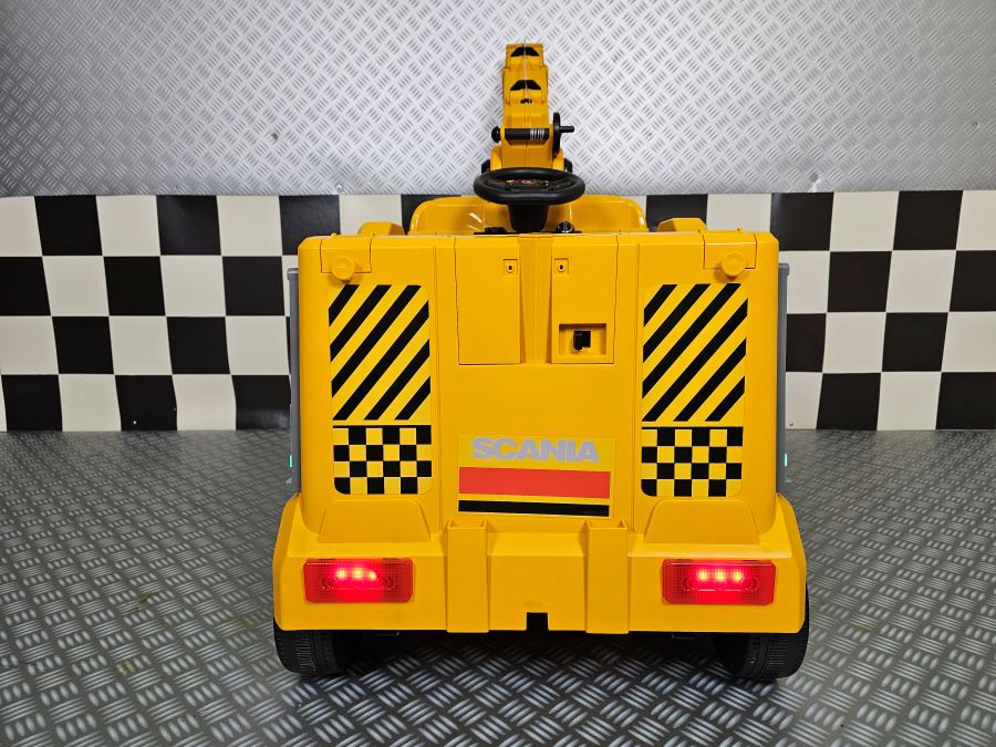 Electric crane truck Scania 12 volts