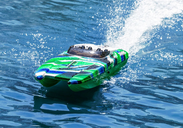 Traxxas DCB M41 Catamaran - båd med fuld fart - 80 km/t!