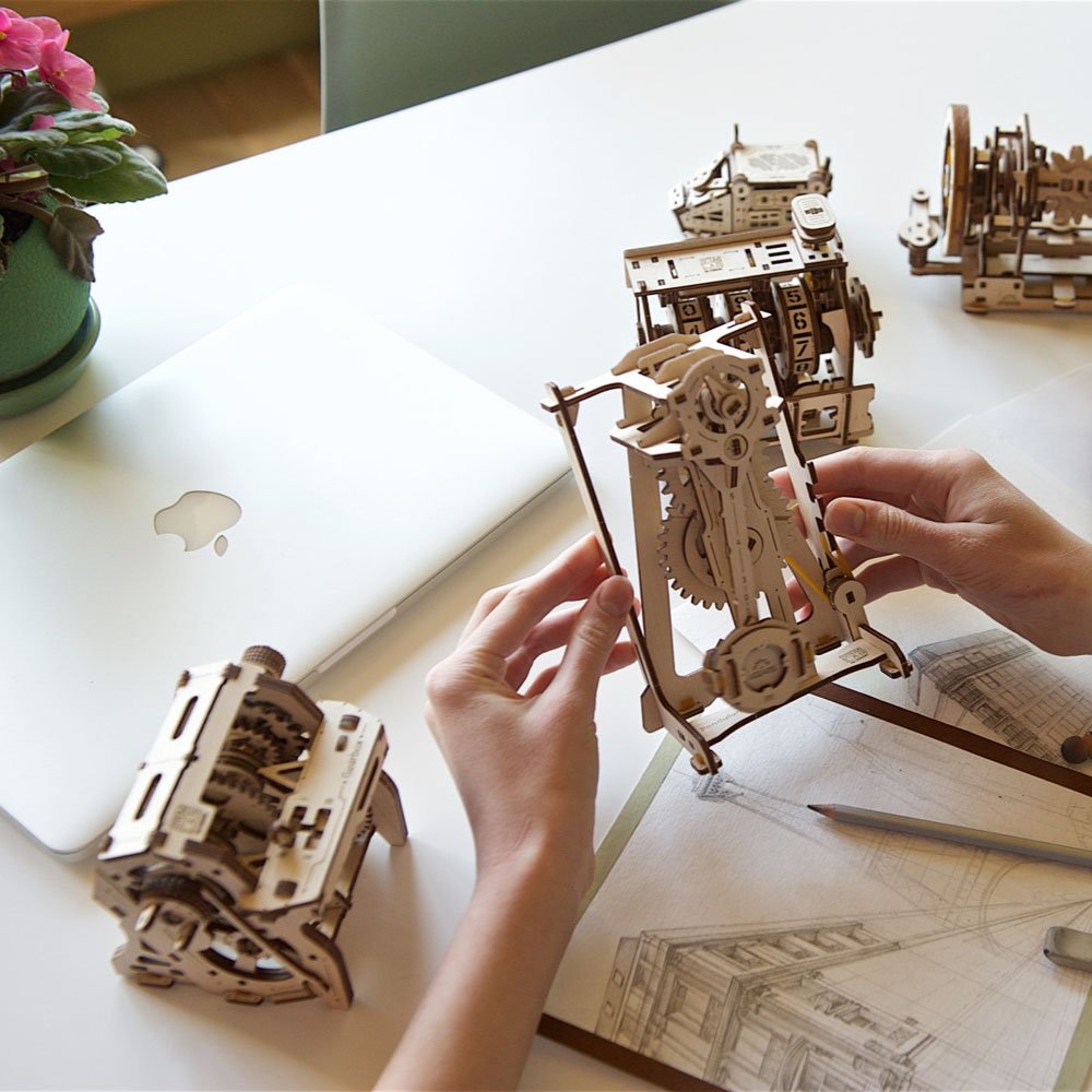 Ugears Pendulum STEM LAB