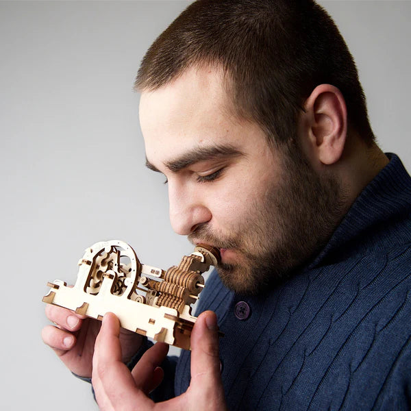 Ugears Pneumatic Engine