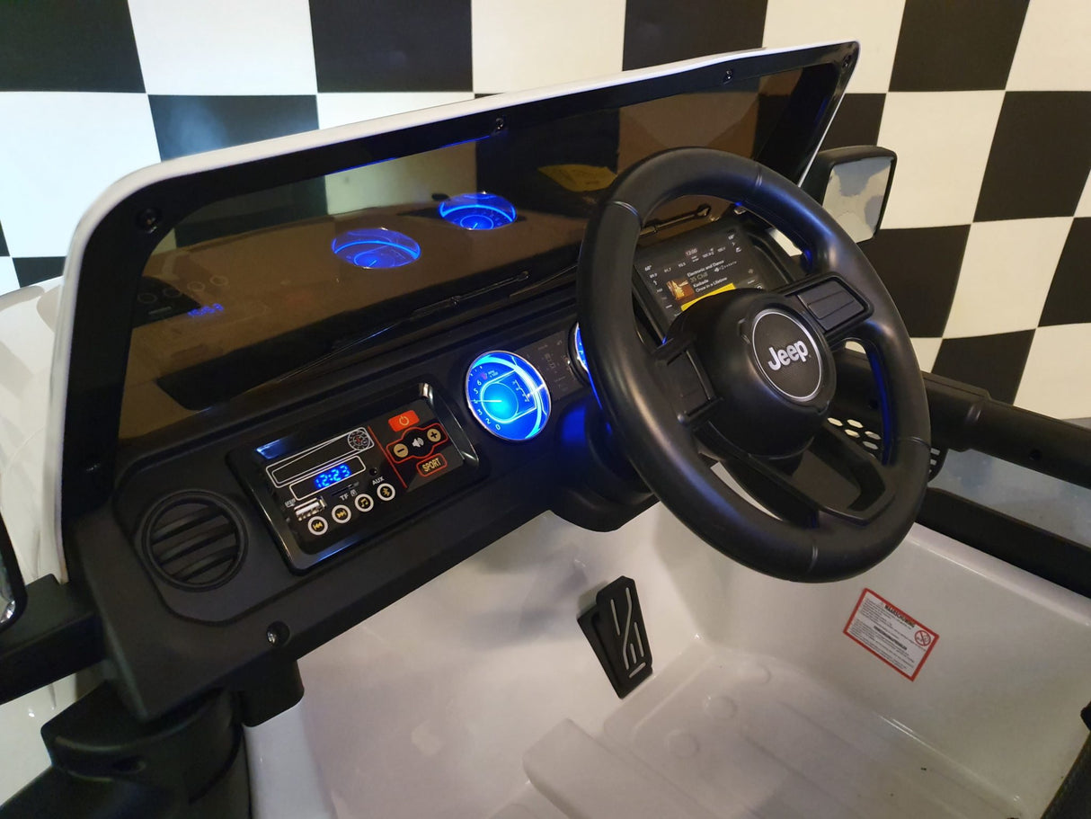 Jeep Wrangler children's car 12 volt 4 wheel drive RC White