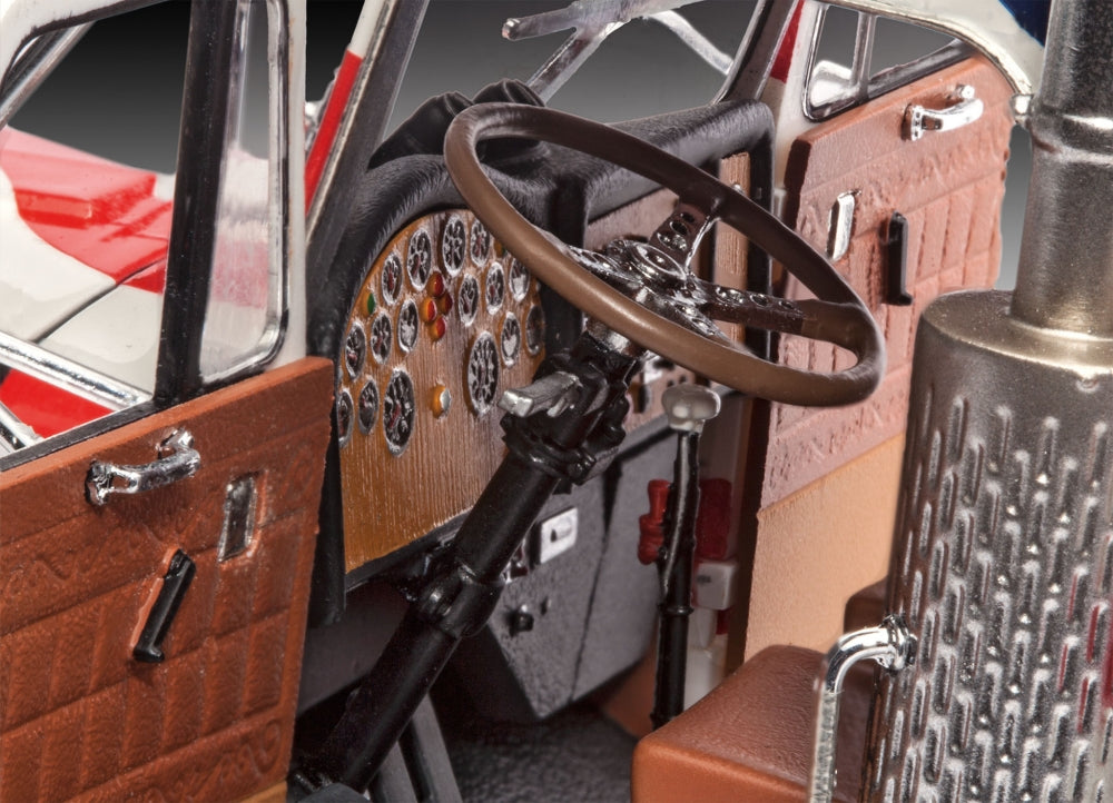 Revell 07429 Marmon Conventional Stars and Stripes – 1:25 Modelbyggesæt