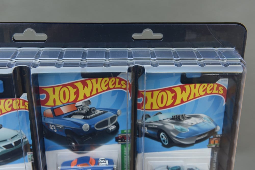 Evoretro Wall Display for 32 Carded Diecast Cars 3-Pack