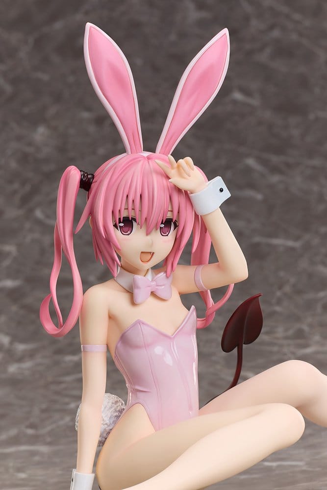 To Love-Ru Darkness PVC Figure 1/4 Nana Astar Deviluke Bare Leg Bunny Ver. 26 cm