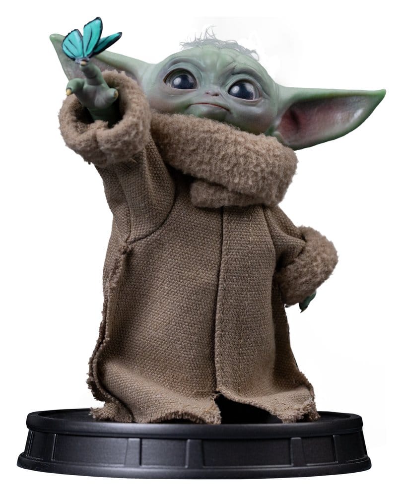 The Mandalorian & Grogu Grogu Collection Statue Grogu Butterfly Wonder