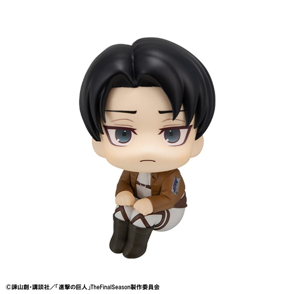 Attack on Titan Look Up PVC Statue Levi 11 cm