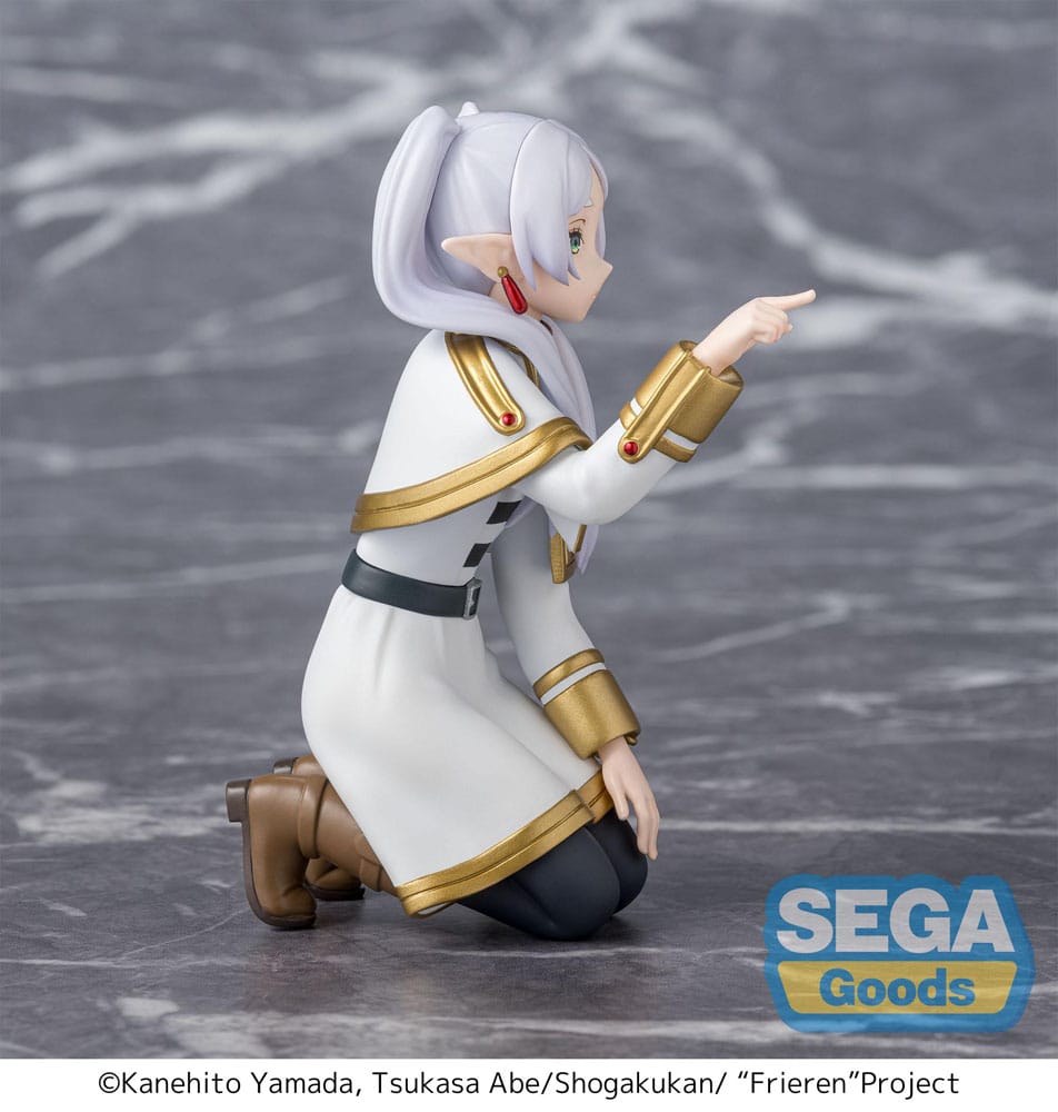Frieren: Beyond Journey's End PM Perching PVC Statue Frieren Poking Something 10 cm