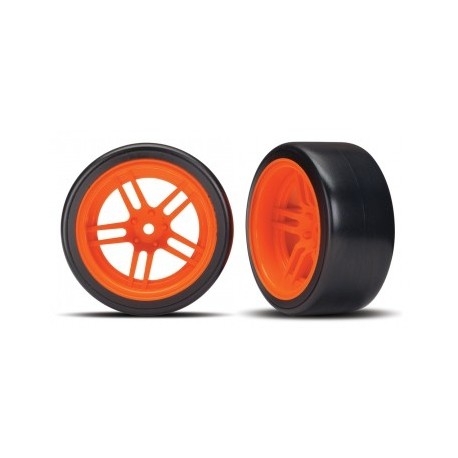 Traxxas 8377A Tires & Wheels Drift 1.9" on Orange Split-spoke Rear (2)