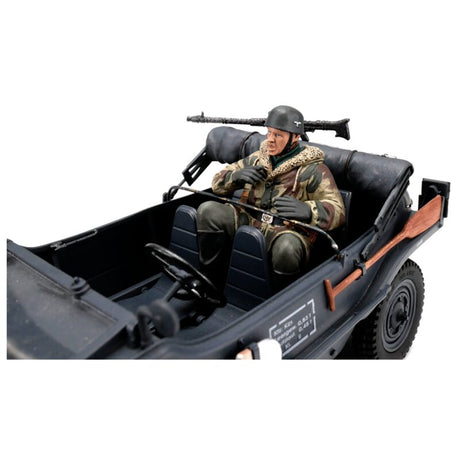 1/16 Figure Schwimmwagen Radio Operator Paratrooper Winter
