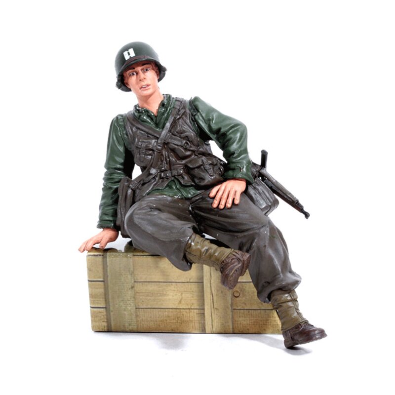 1/16 U.S. Captain Infantry Sitting