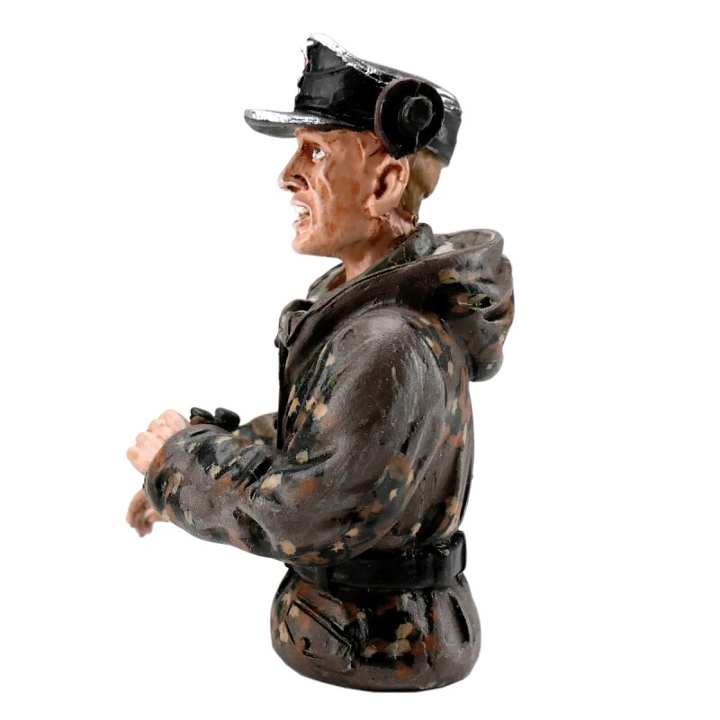 1/16 Figure Tank Commander Summer Camouflage