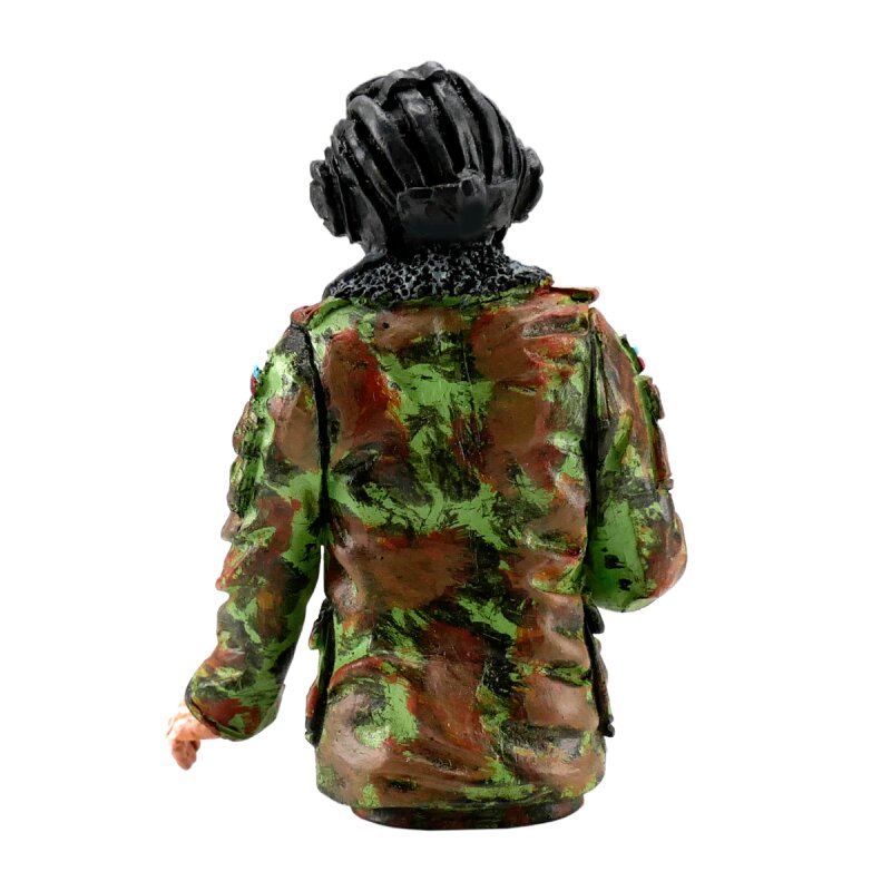 1/16 Half Figure Tank Commander T-90