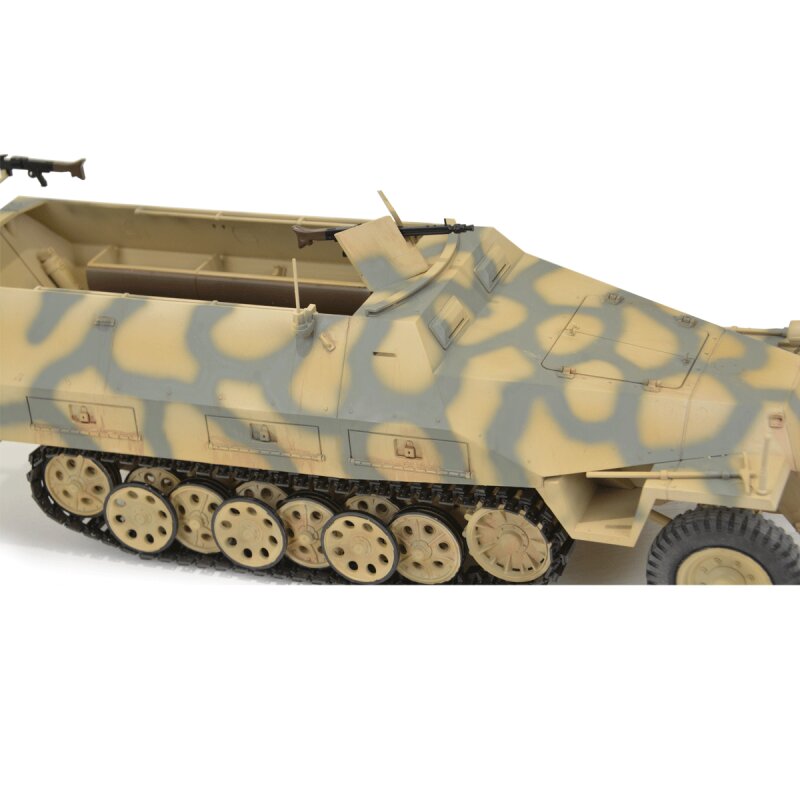 1/16 RC Sd. Kfz. 251/1 Ausf. D camouflage