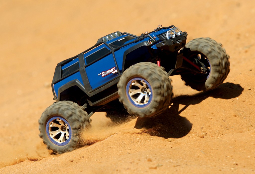 Traxxas Summit 4WD 1/16 XL 