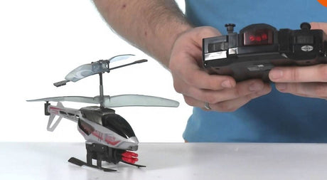 Silverlit Heli-sniper - fjernstyret helikopter der skyder