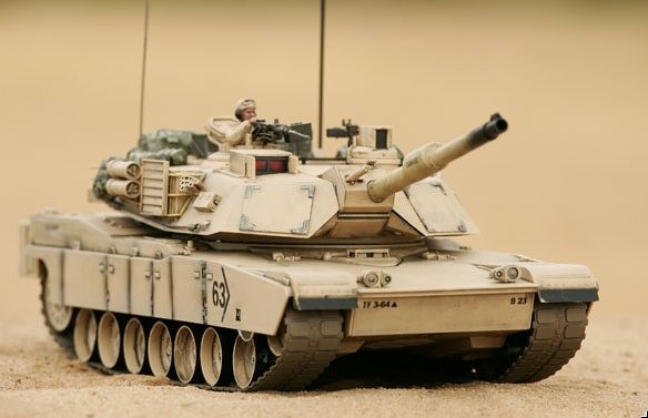 M1A2 ABRAMS BATTLE TANK - fjernstyret tank