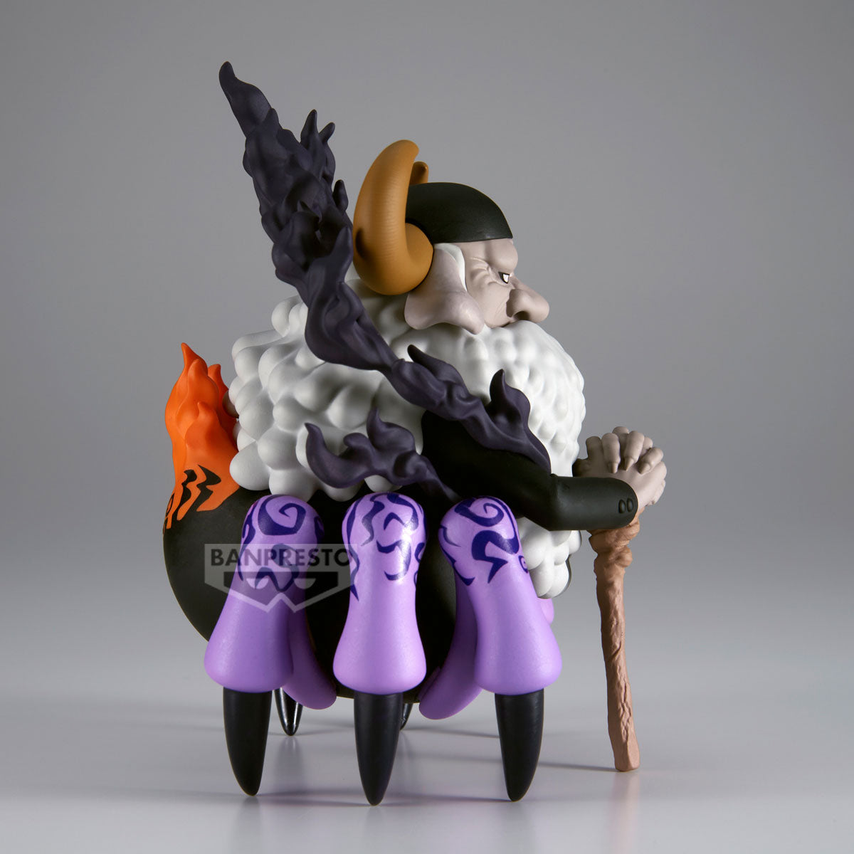 One Piece Mega World Collectable Figure-St. Jaygarcia Saturn