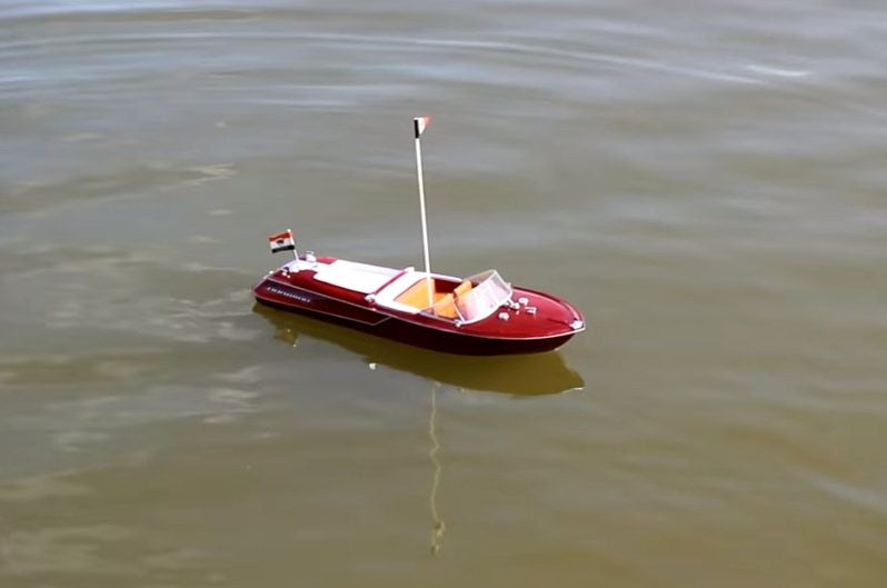 Flytec fjernstyret retro motorbåd