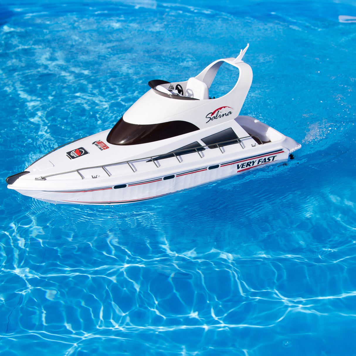 Salina Yacht - stor lækker fjernstyret båd med høj hastighed