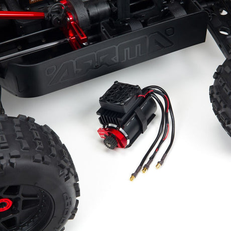 OUTCAST 4X4 8S BLX Stunt Truck RTR 1/5
