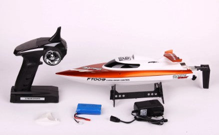 FT009 Racing Boat
