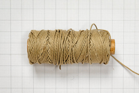 RIGGING THREAD 0,8 MM X 30 M - HEMP COLOR