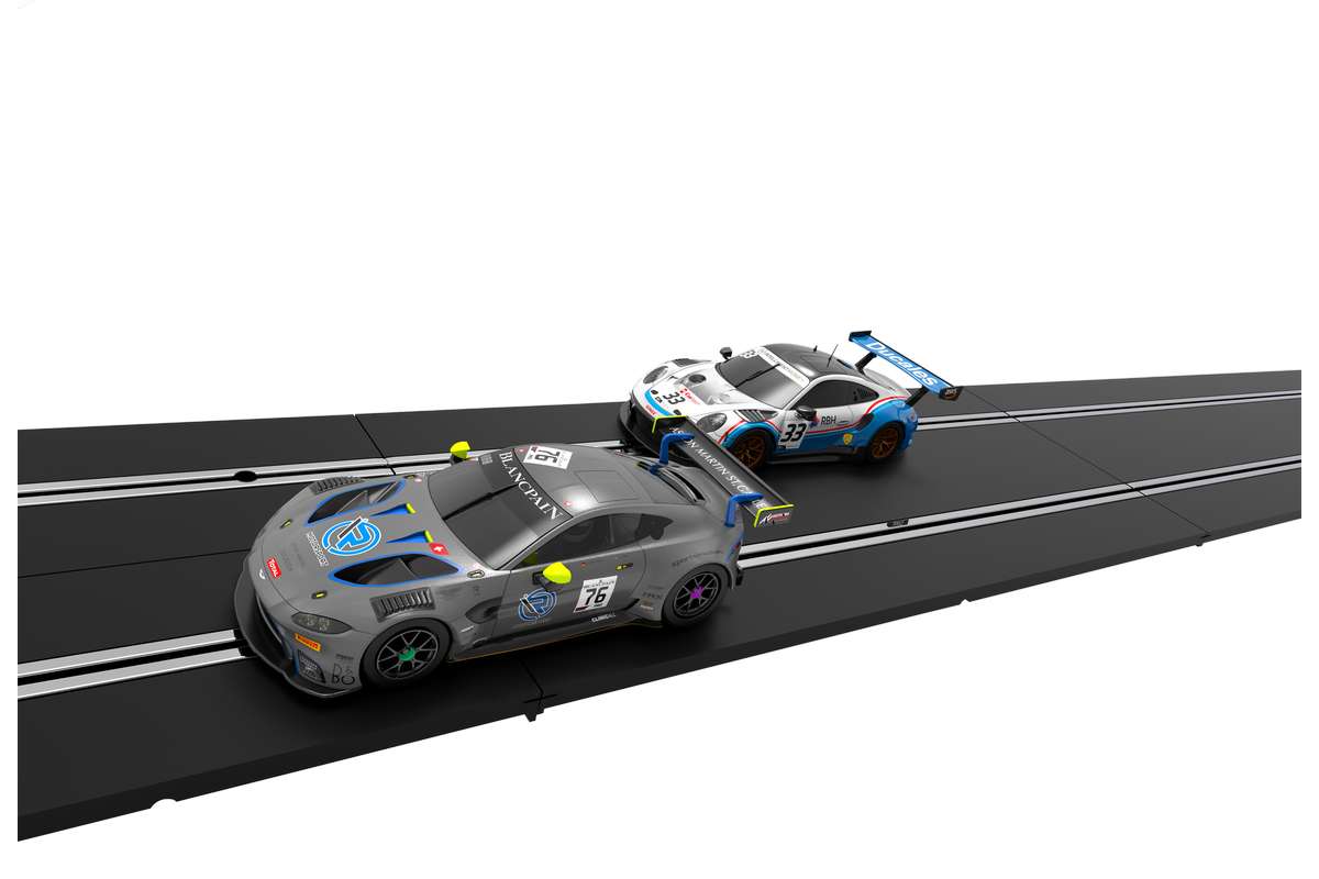 Scalextric ARC AIR - World GT 1:32