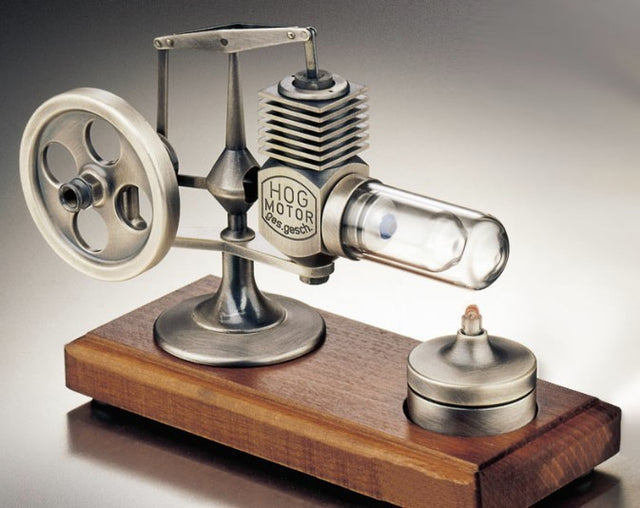 Bordmodel - Flot sølv Stirling motor