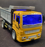 Lille fjernstyret skraldebil Renovationsbil med lys