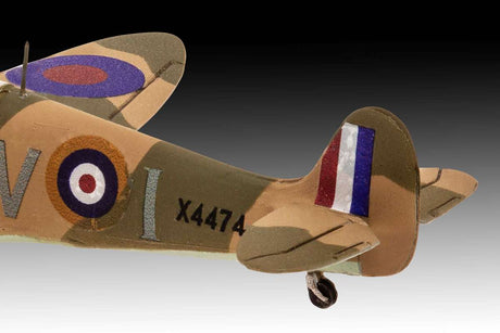 Supermarine Spitfire Mk.Ia & Hawker Hurricane Mk.I