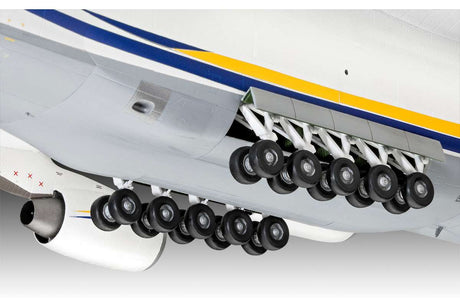 Antonov An-124 Ruslan 1:144