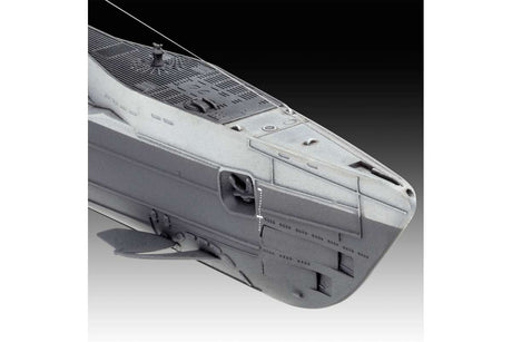 German Submarine Type IX C/40 (U190) 1:144