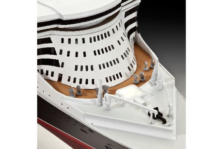 Queen Mary 2