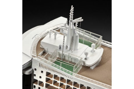 Queen Mary 2