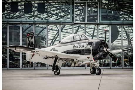 Gift Set T-28B Trojan: Flying Bulls 1:48