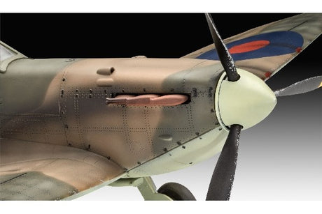 Spitfire Mk.I I\'Aces High\' Iron Maiden 1:32