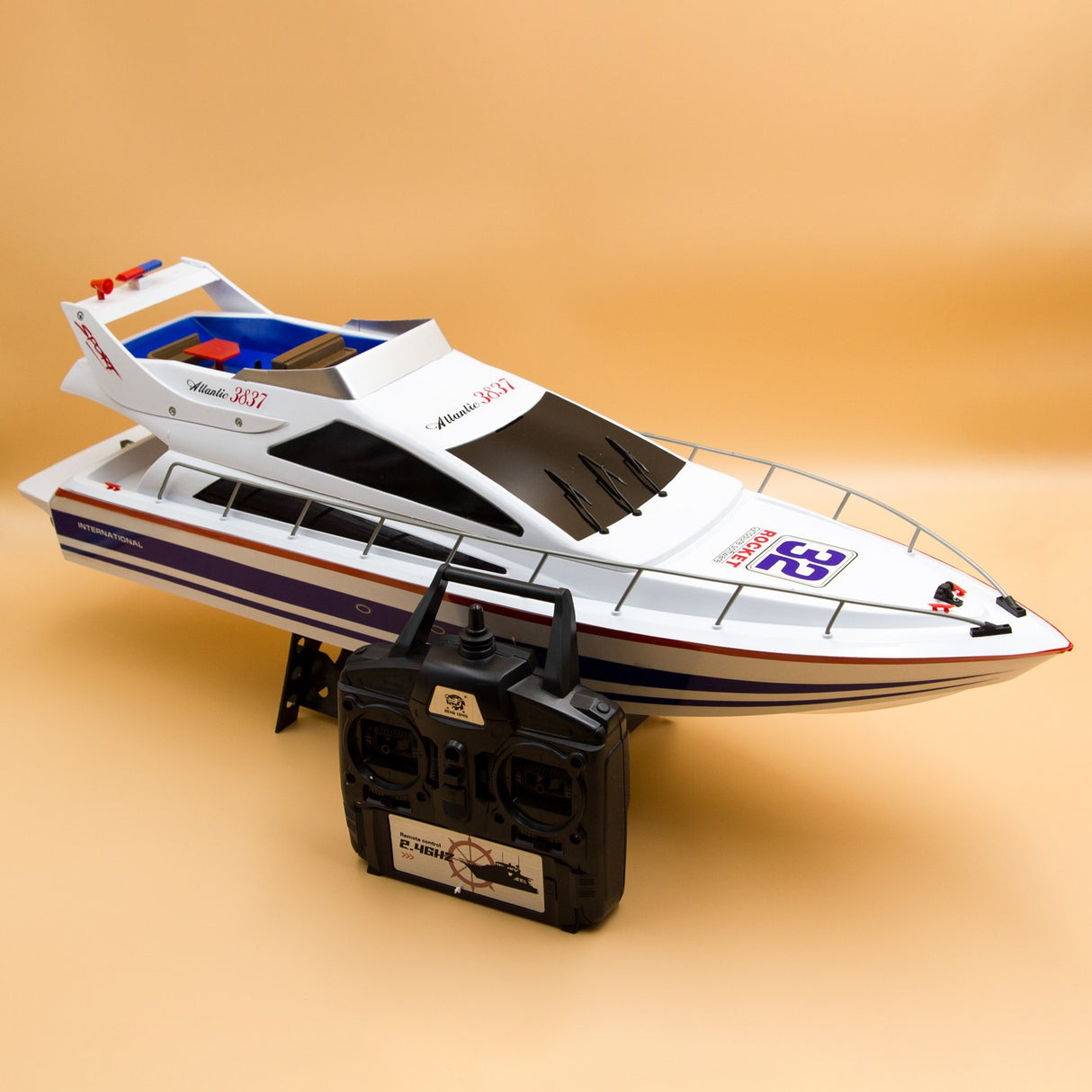 DEMO Fjernstyret Yacht - Atlantic Boat - OBS: kun skrog