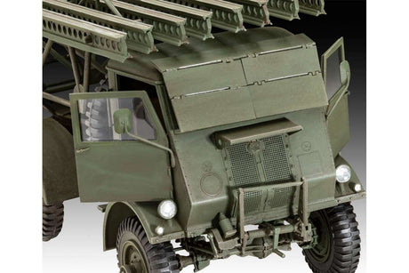 Model Set W.O.T. 8 BM-13-16 Katyusha/Cargo 1:35