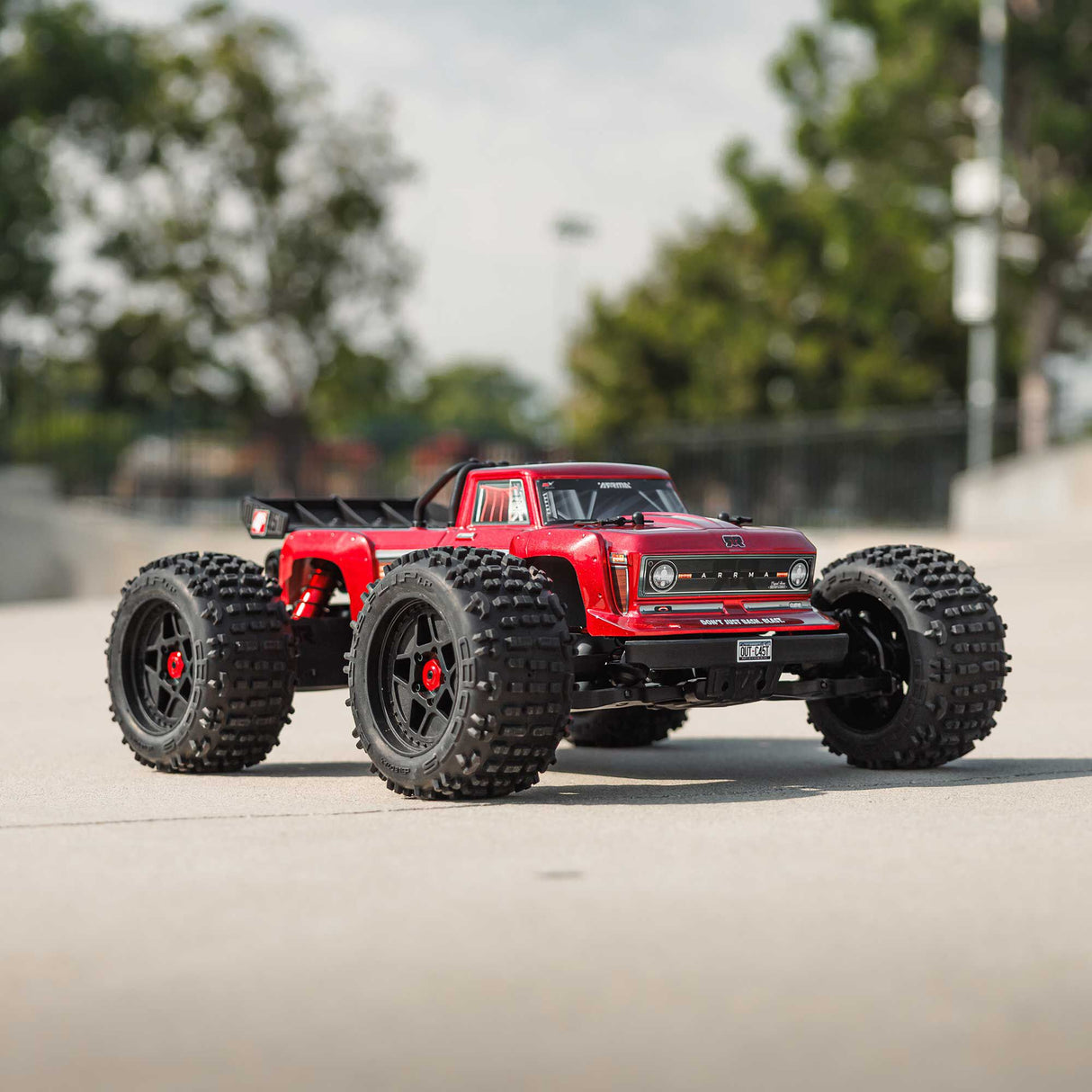 OUTCAST 4X4 4S BL 1/10TH 4WD STUNT TRK (RED)