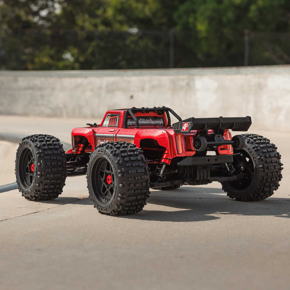OUTCAST 4X4 4S BL 1/10TH 4WD STUNT TRK (RED)