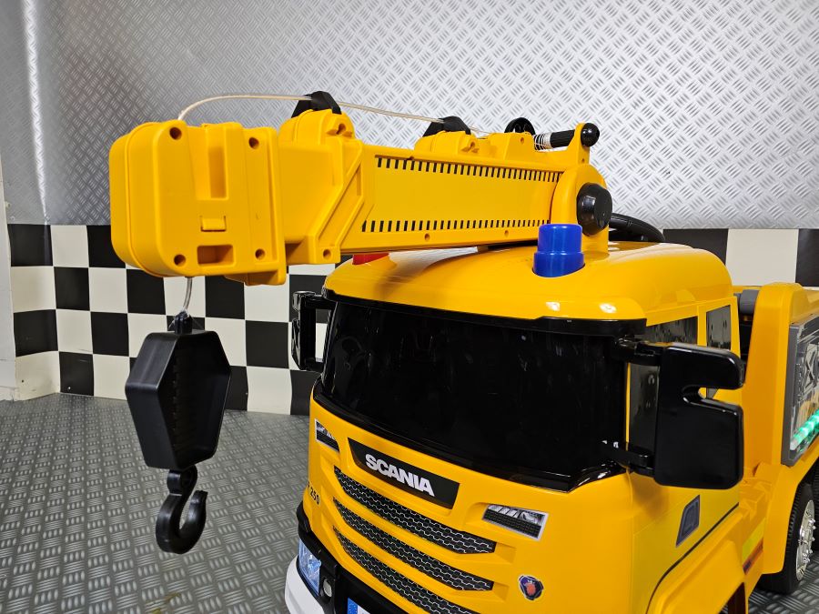 Electric crane truck Scania 12 volts