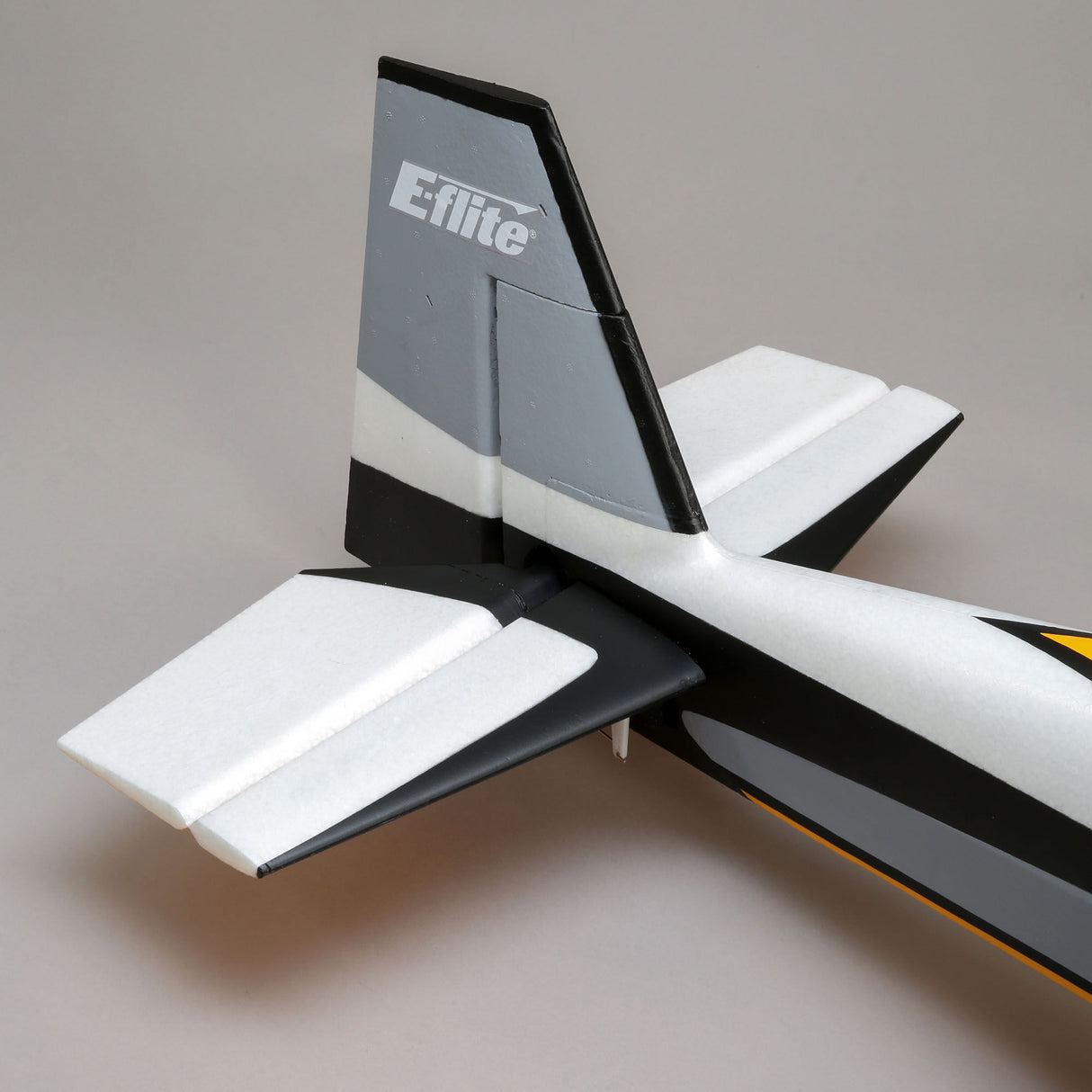 Extra 300 1.3M BNF Basic-