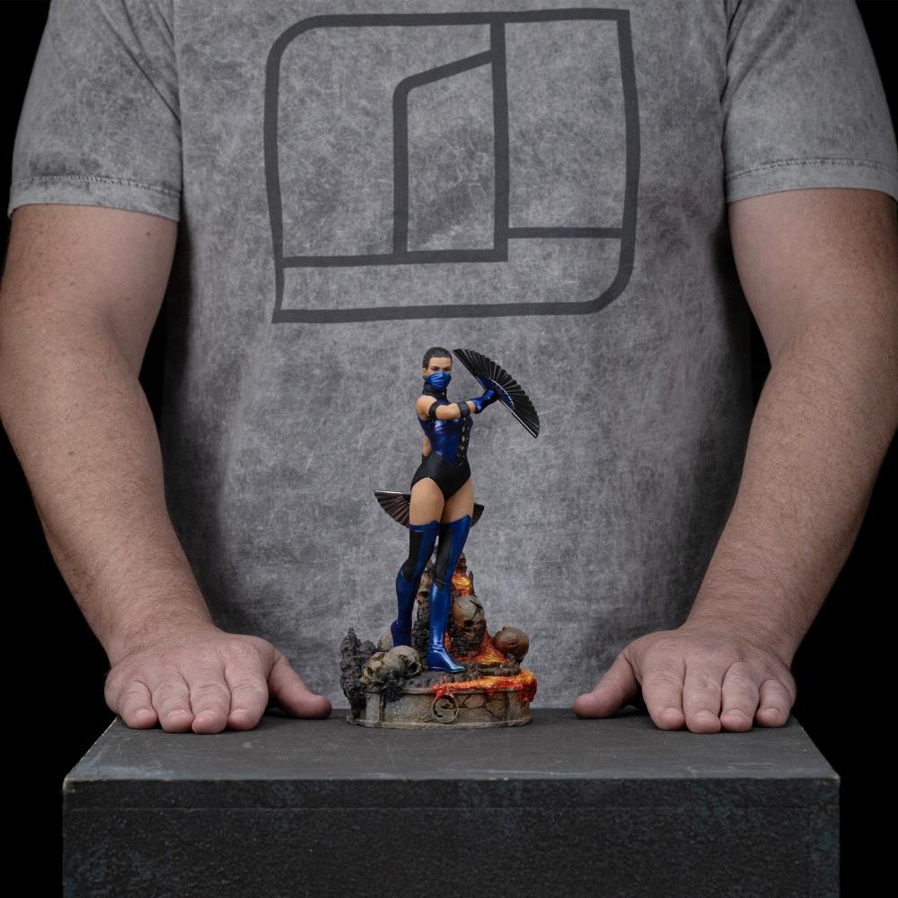 Iron Studios Mortal Kombat: Kitana Art Scale 1/10