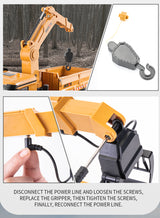 Fjernstyret Huina lastbil med tiplad, kran og EKSTRA tilbehør - skala 1:18